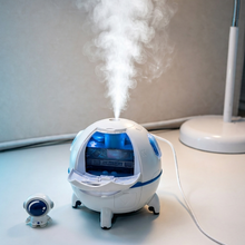 Load image into Gallery viewer, Humidificador nave astronauta USB
